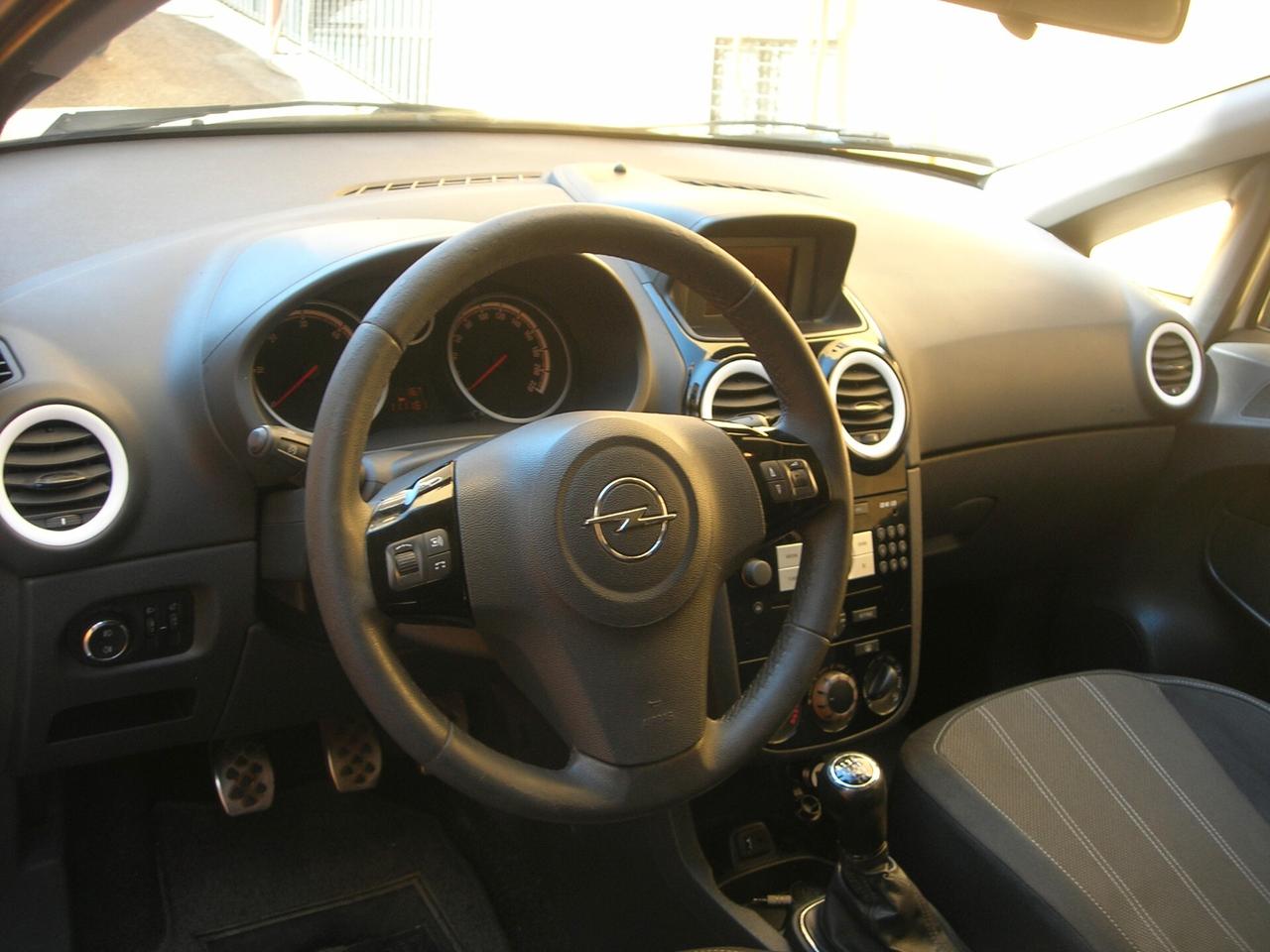 Opel Corsa 1.3 CDTI 95CV F.AP. 3 porte b-color