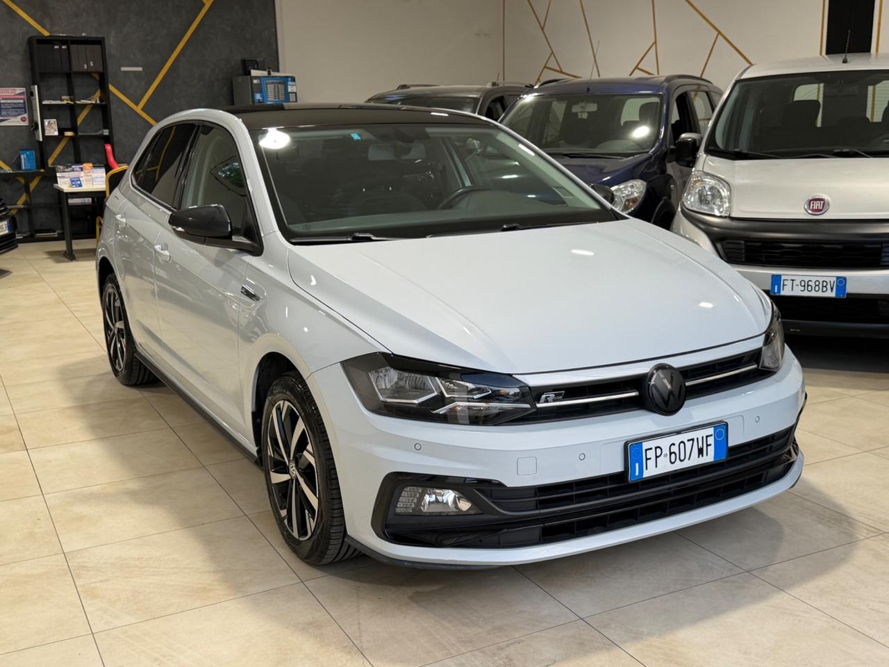 Volkswagen Polo 1.0 TGI 5p. Highline BlueMotion Technology R-Line