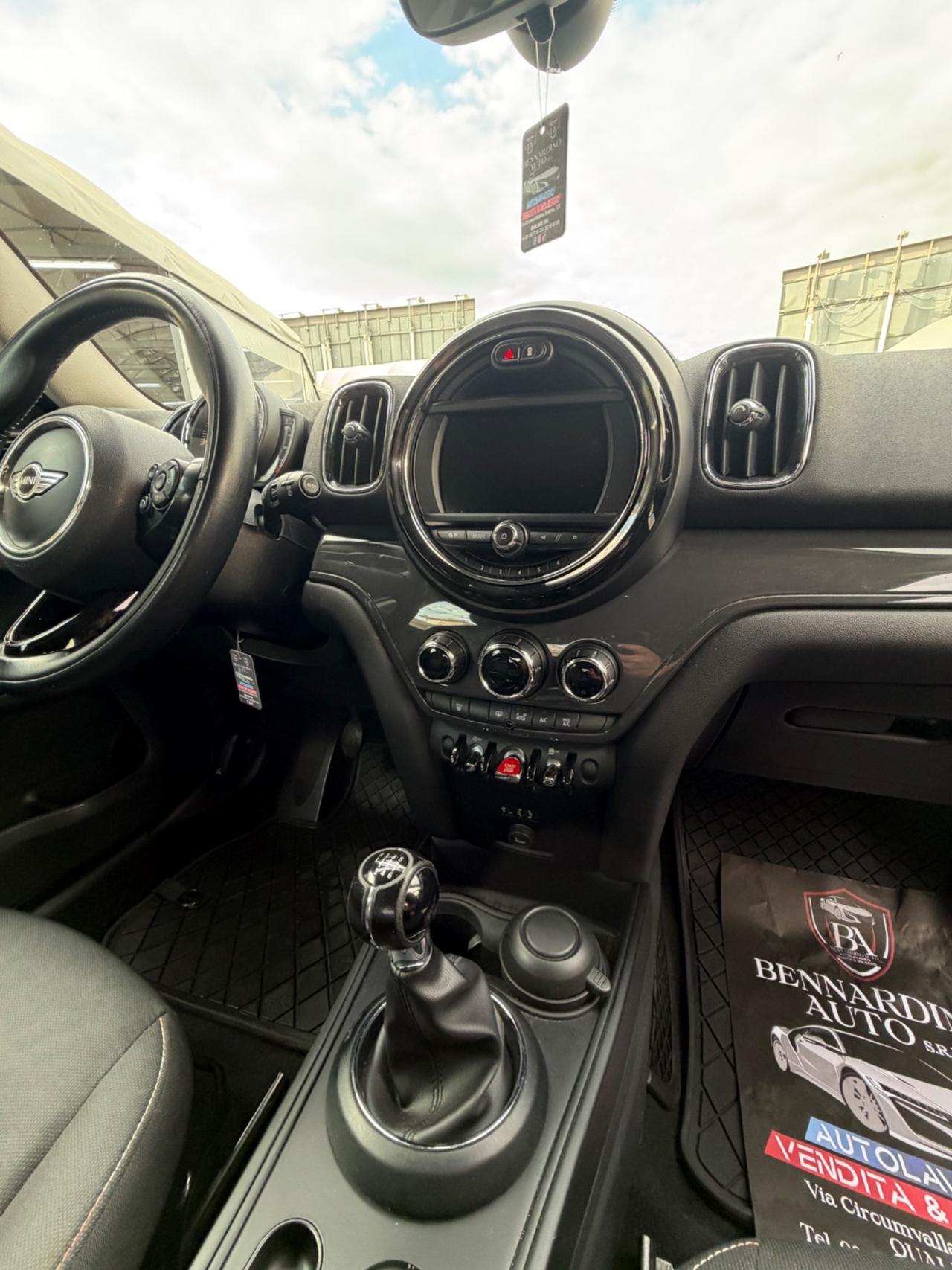 Mini Cooper Countryman 1.5 Hype