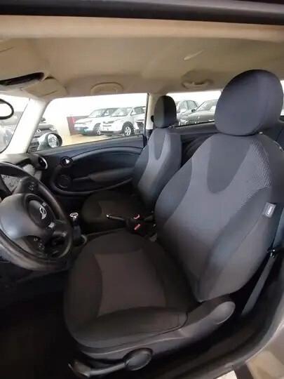 Mini 1.6 16V One (55kW)