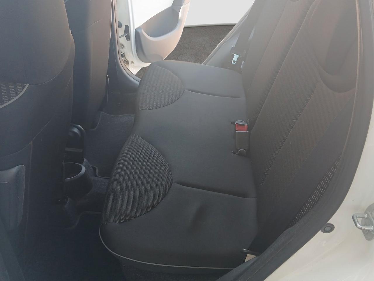 Peugeot 107 5 Porte 107 5p 1.0 12v Active