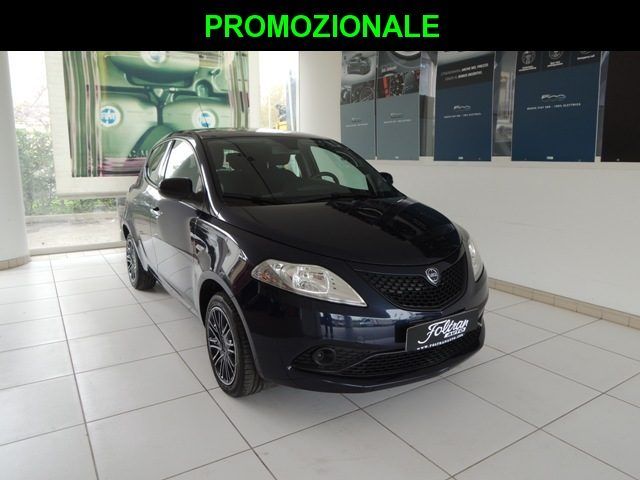 LANCIA Ypsilon 1.2 69 CV 5 porte Gold