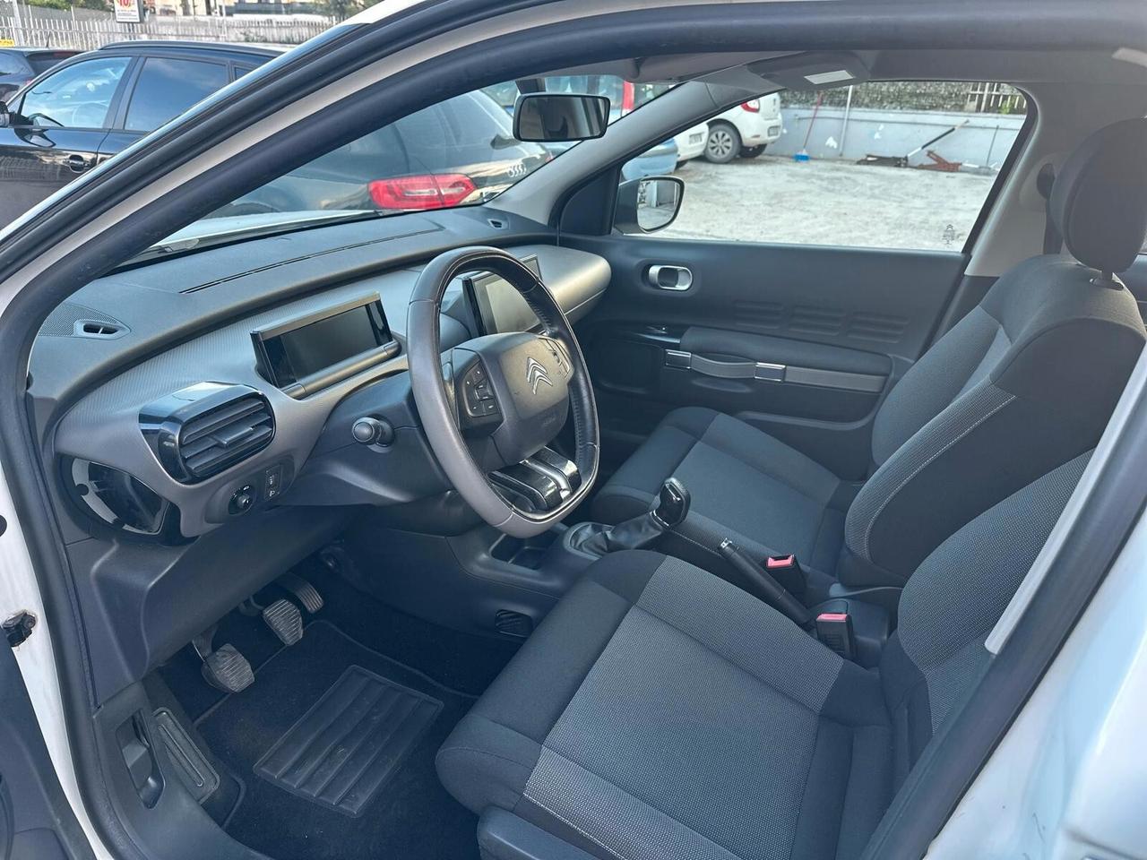 Citroen C4 Cactus PureTech 82 Shine