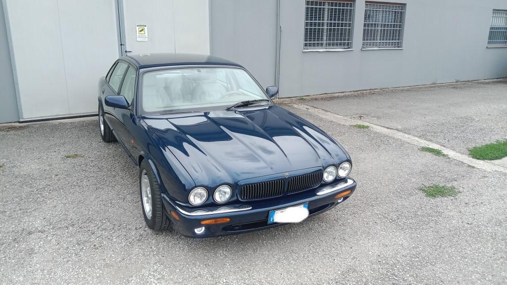 Jaguar XJ8 3.2 - ASI - allestimento sport