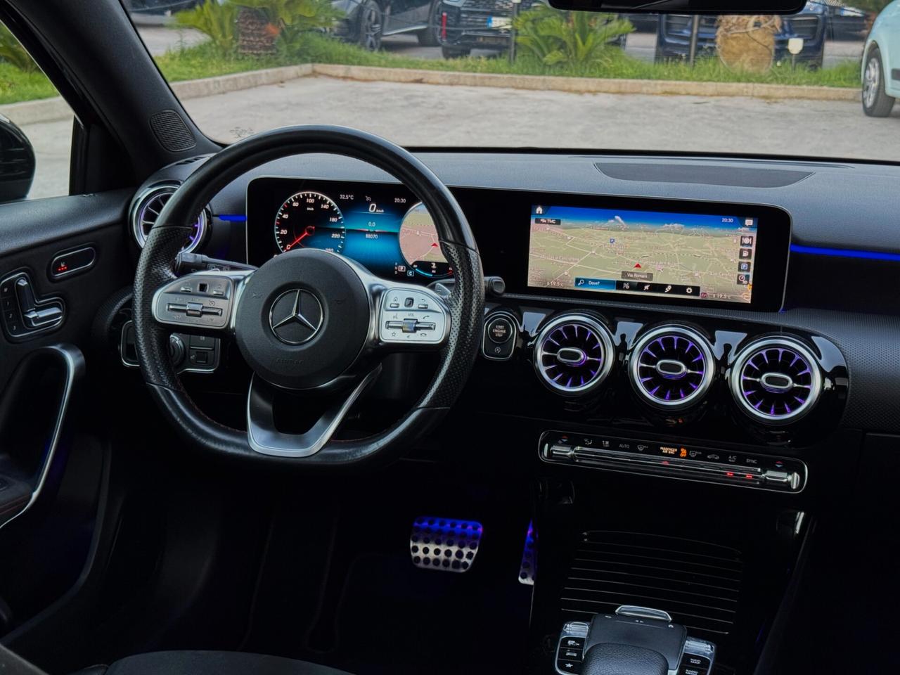 Mercedes-Benz A 180 d Premium AMG TETTO PACK LUCI