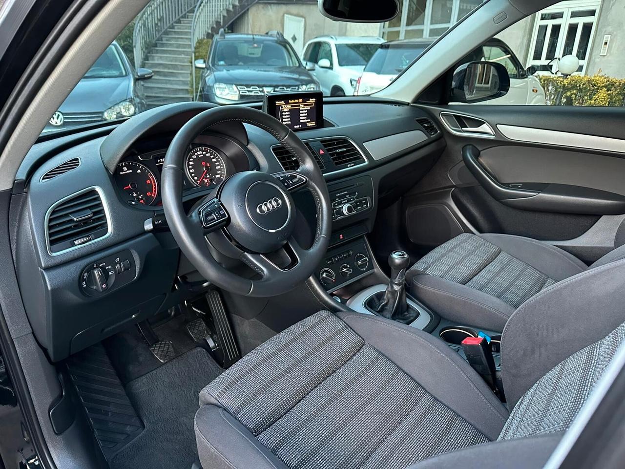 Audi Q3 2.0 TDI S-LINE 140 CV