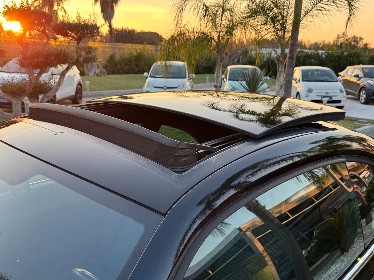 Volkswagen Maggiolino 1.6 TDI DSG R-ine Cup Tetto Navi Xenon