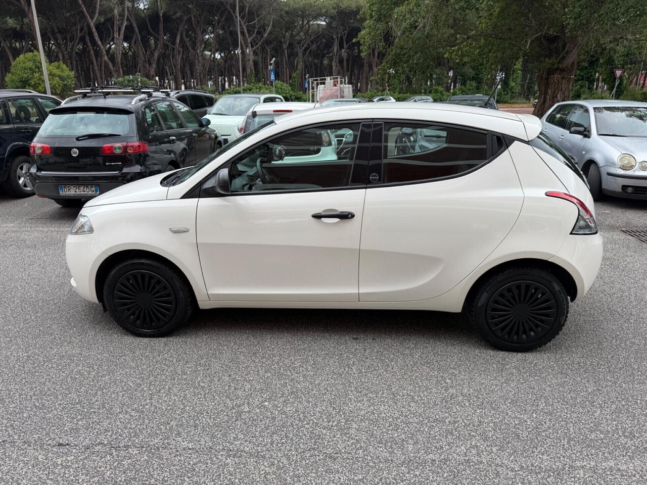 Lancia Ypsilon 1.0 5p Hyb. - PREZZO VERO -