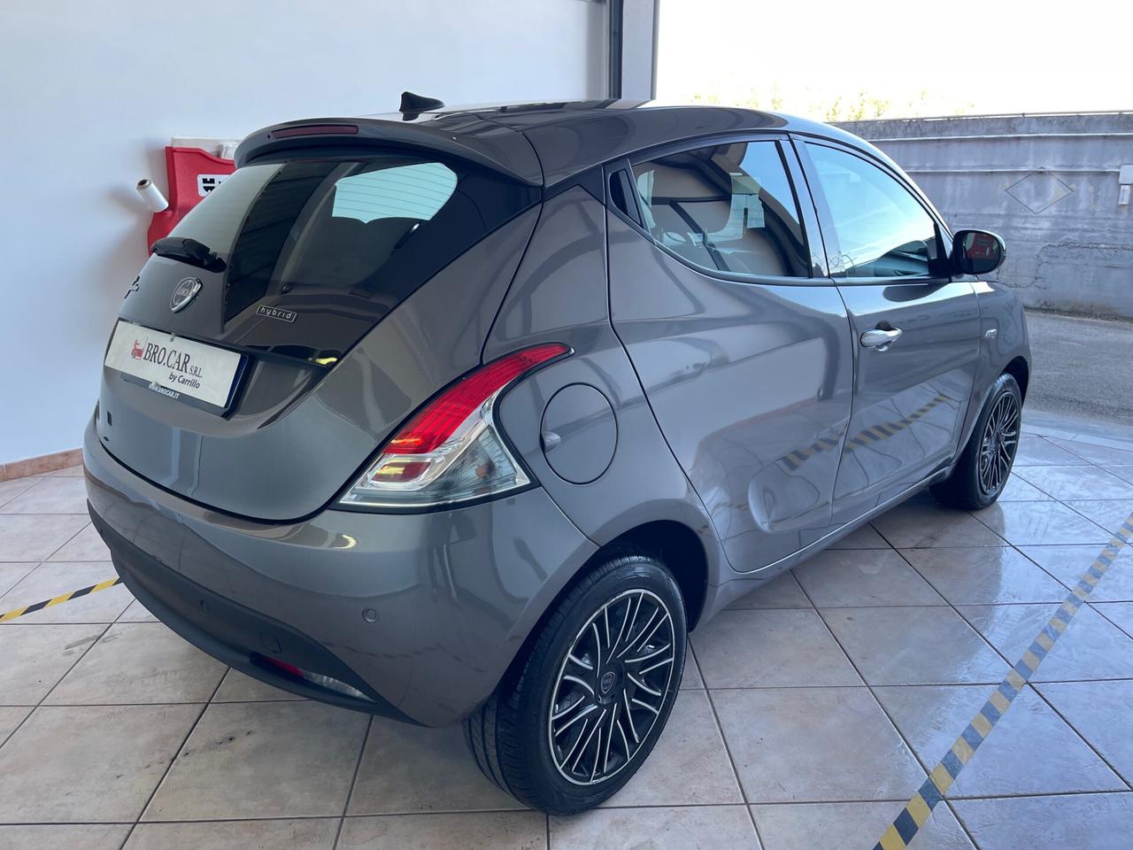 Lancia Ypsilon 1.0 5 porte Hybrid Gold NO VINCOLO DI FINANZIAMENTO