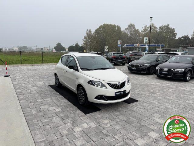 LANCIA Ypsilon 1.0 FireFly Platino Hybrid 5p ANCHE NEOPATENTATI