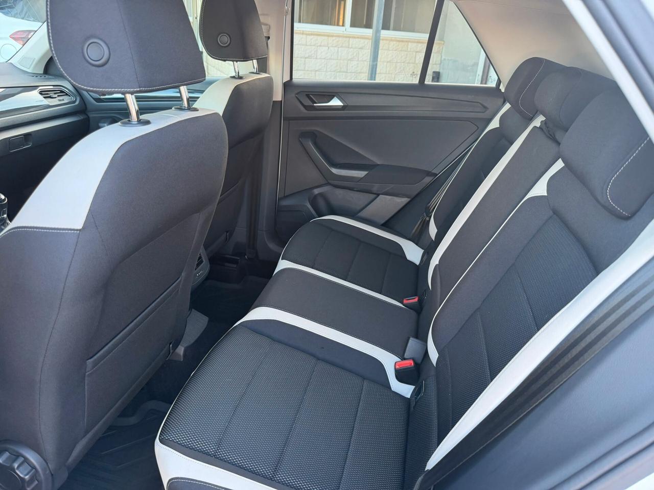 Volkswagen T-Roc 1.6 TDI SCR Advanced BlueMotion Technology