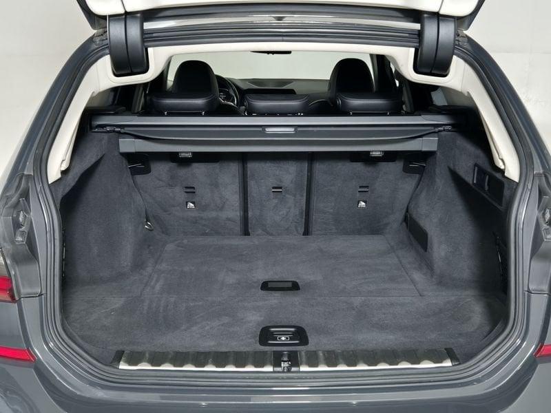 BMW Serie 3 G21 2019 Touring Diese 320d Touring mhev 48V Msport auto