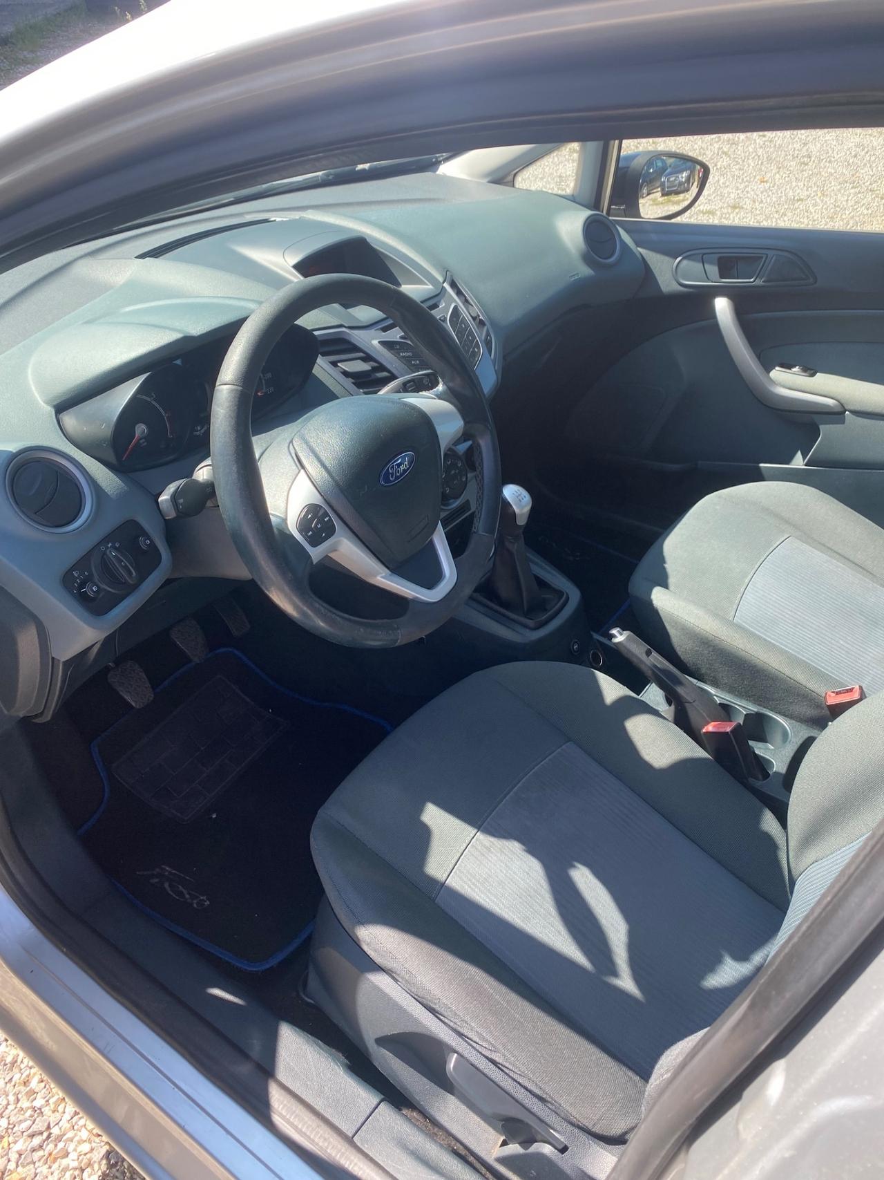 Ford Fiesta Ikon 1.2 8 CV 5 porte