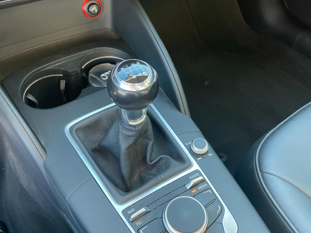 Audi A3 Sedan 1.6 TDI clean diesel Ambition