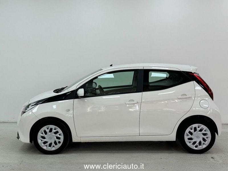 Toyota Aygo Connect 1.0 VVT-i 72 CV 5 porte x-cool