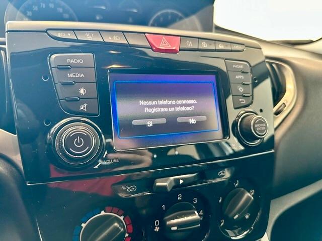 Lancia Ypsilon 1.2 69 CV 5 porte SILVER KM 79.200 - 2020