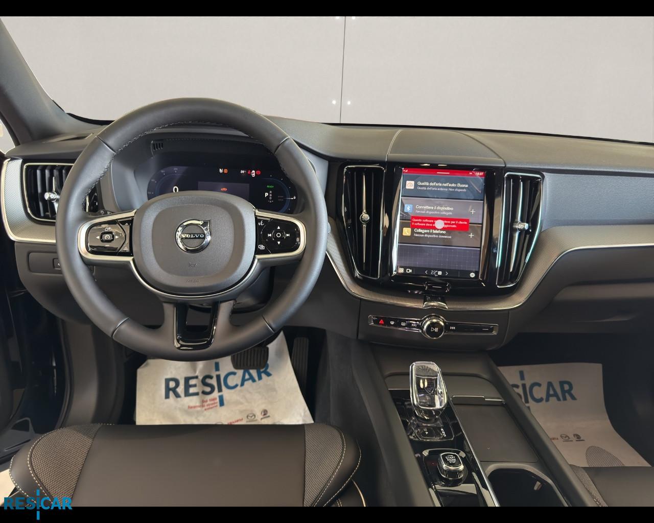 VOLVO XC60 BLACK EDITION T6 AWD PLUG IN HYBRID ELETTRICA BENZINA PLUS