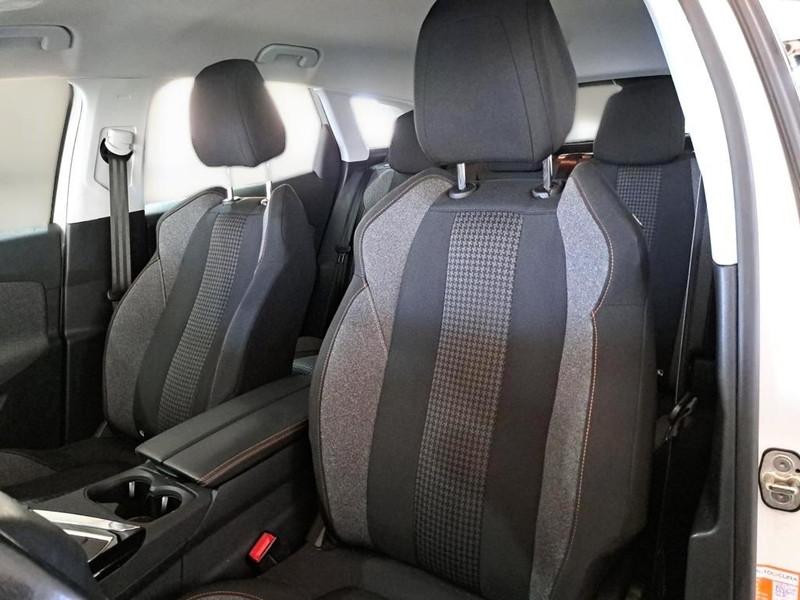 PEUGEOT 3008 BlueHDI 130 S/S Business