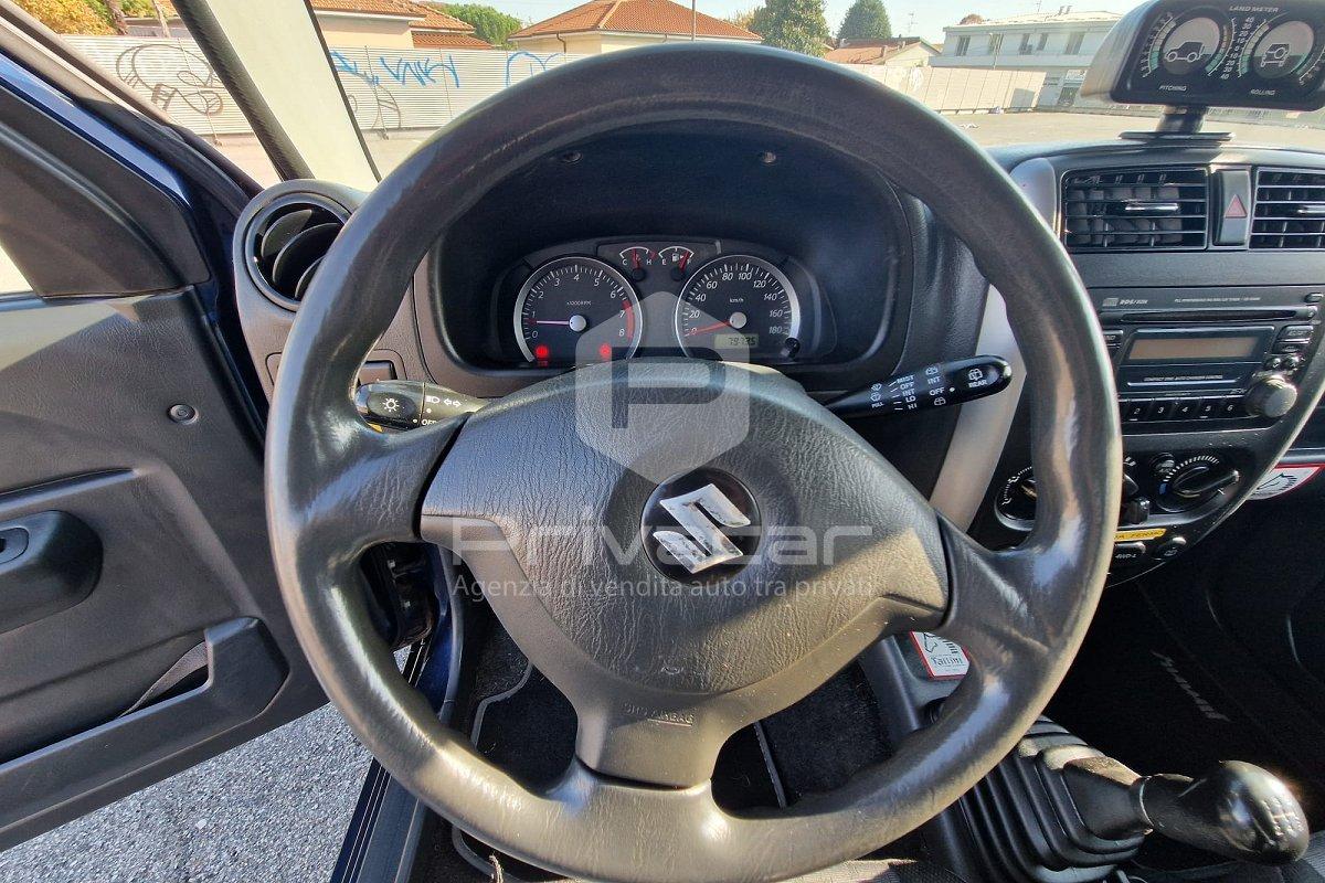 SUZUKI Jimny 1.3i 16V cat 4WD JLX