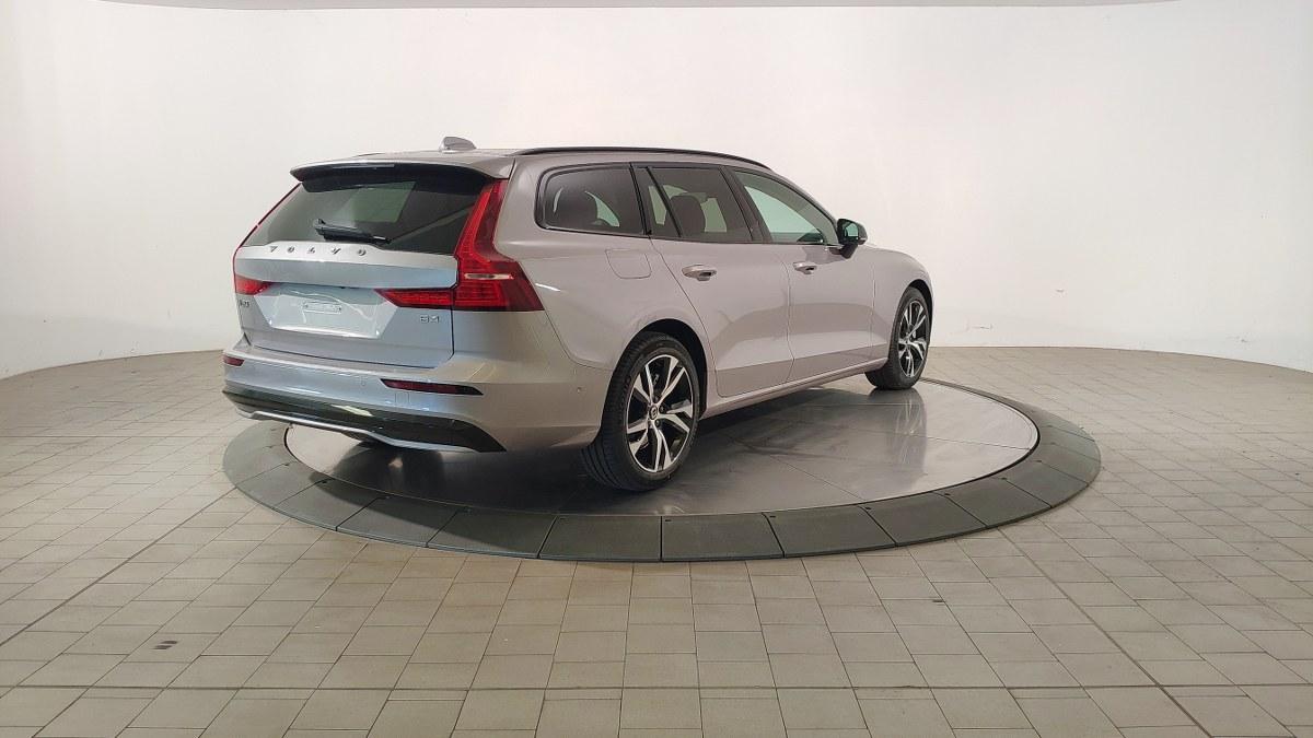 VOLVO V60 B4 Mild Hybrid Automatico Plus Dark