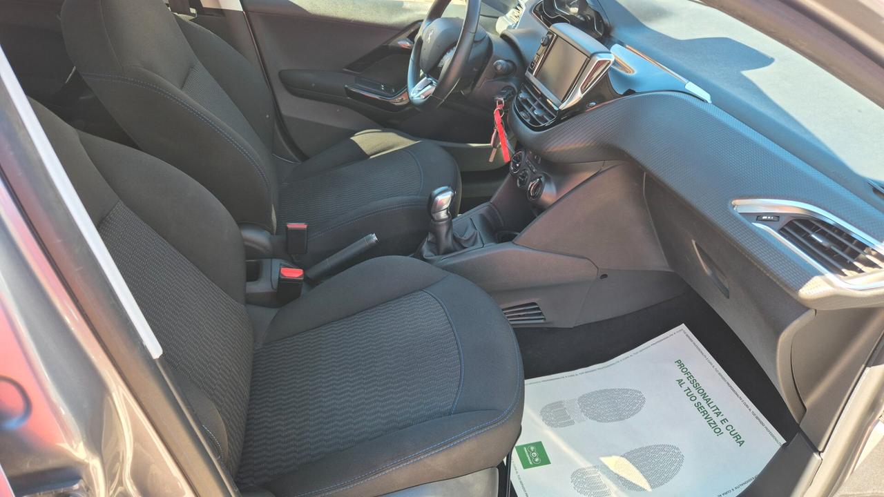 Peugeot 208 BlueHDi 100 S&S 5 porte Signature