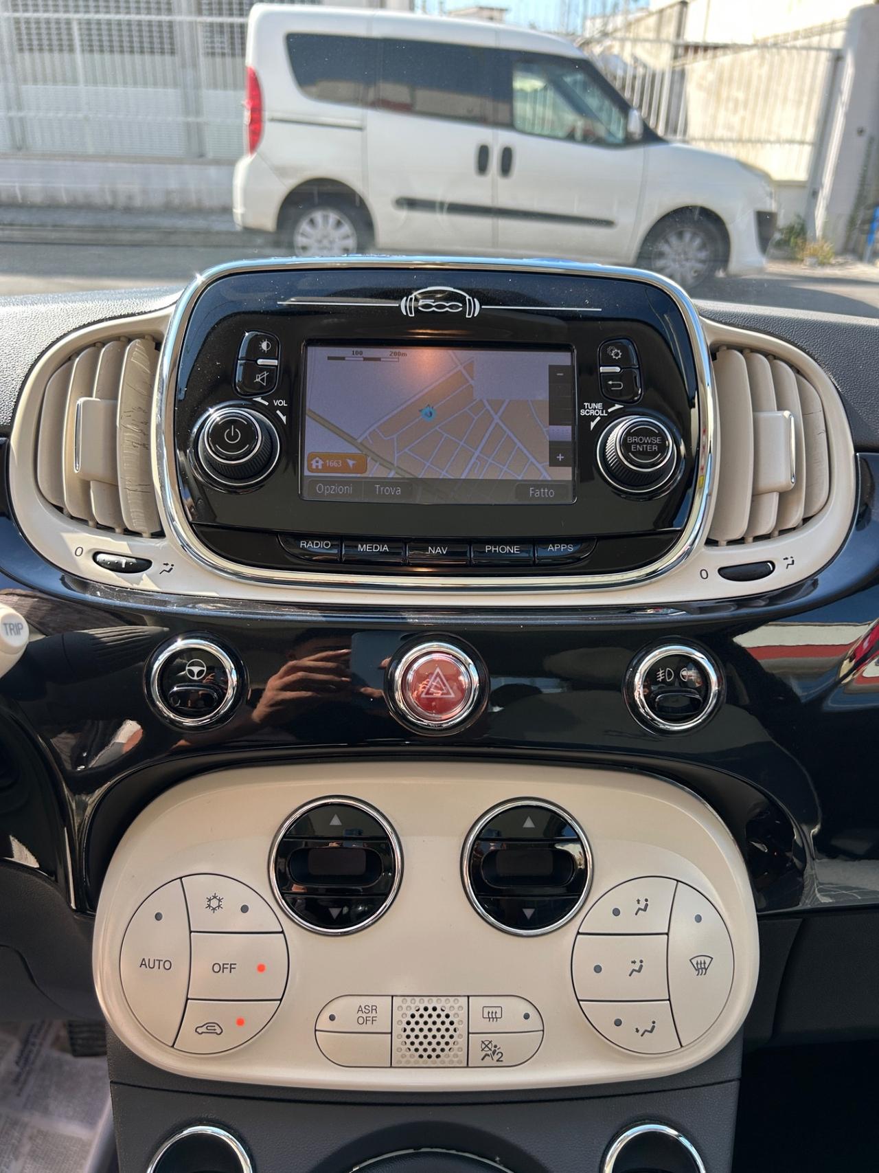 Fiat 500 1.2 Lounge-2016-NAVI-PANO
