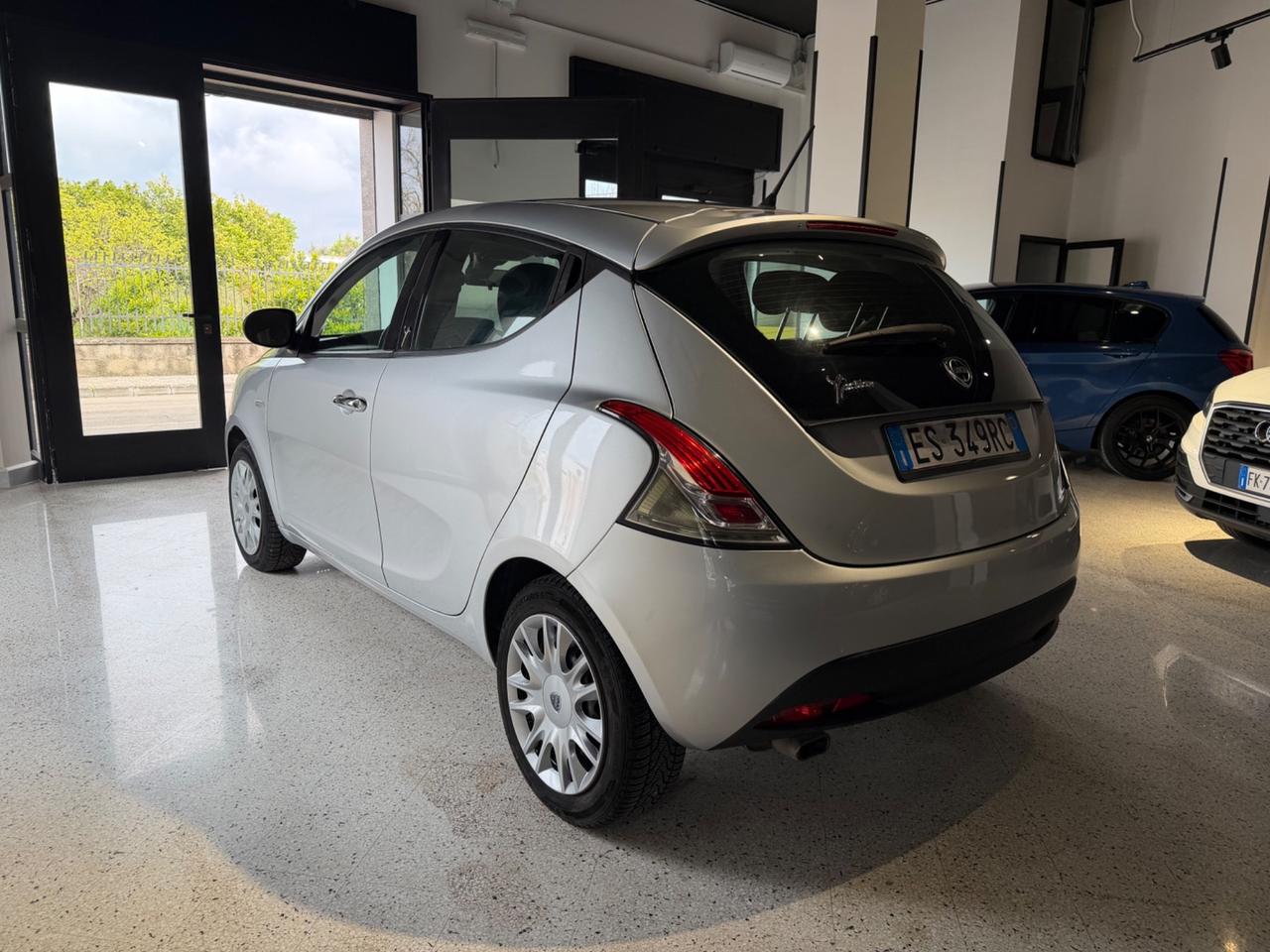 Lancia Ypsilon 1.2 69 CV 5 porte GPL Ecochic Platinum