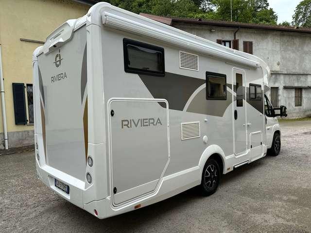 CI International Riviera 98 XT