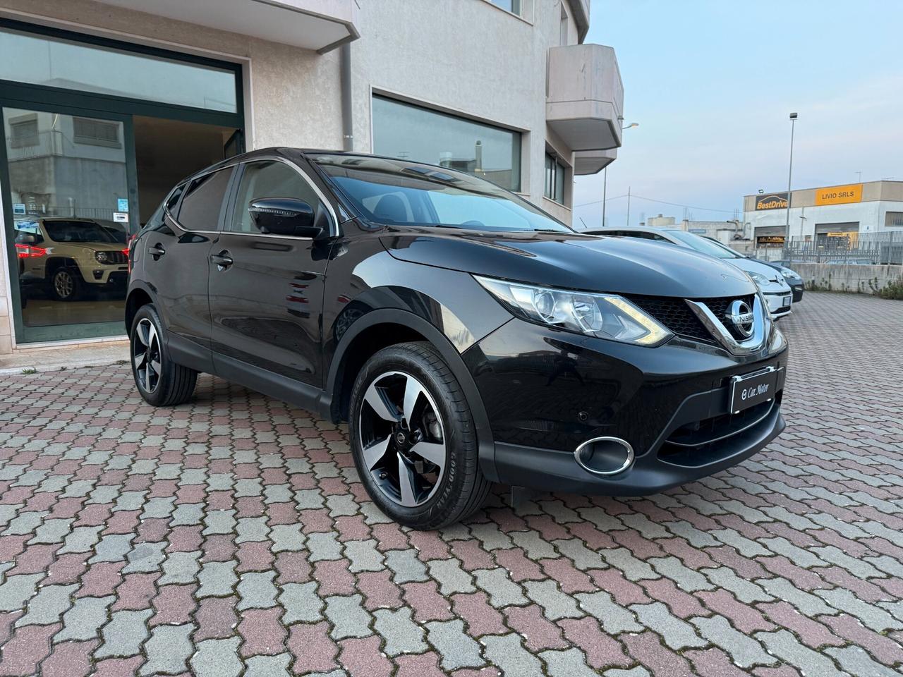 Nissan Qashqai 1.5 dCi Visia Led 4Cam Navi
