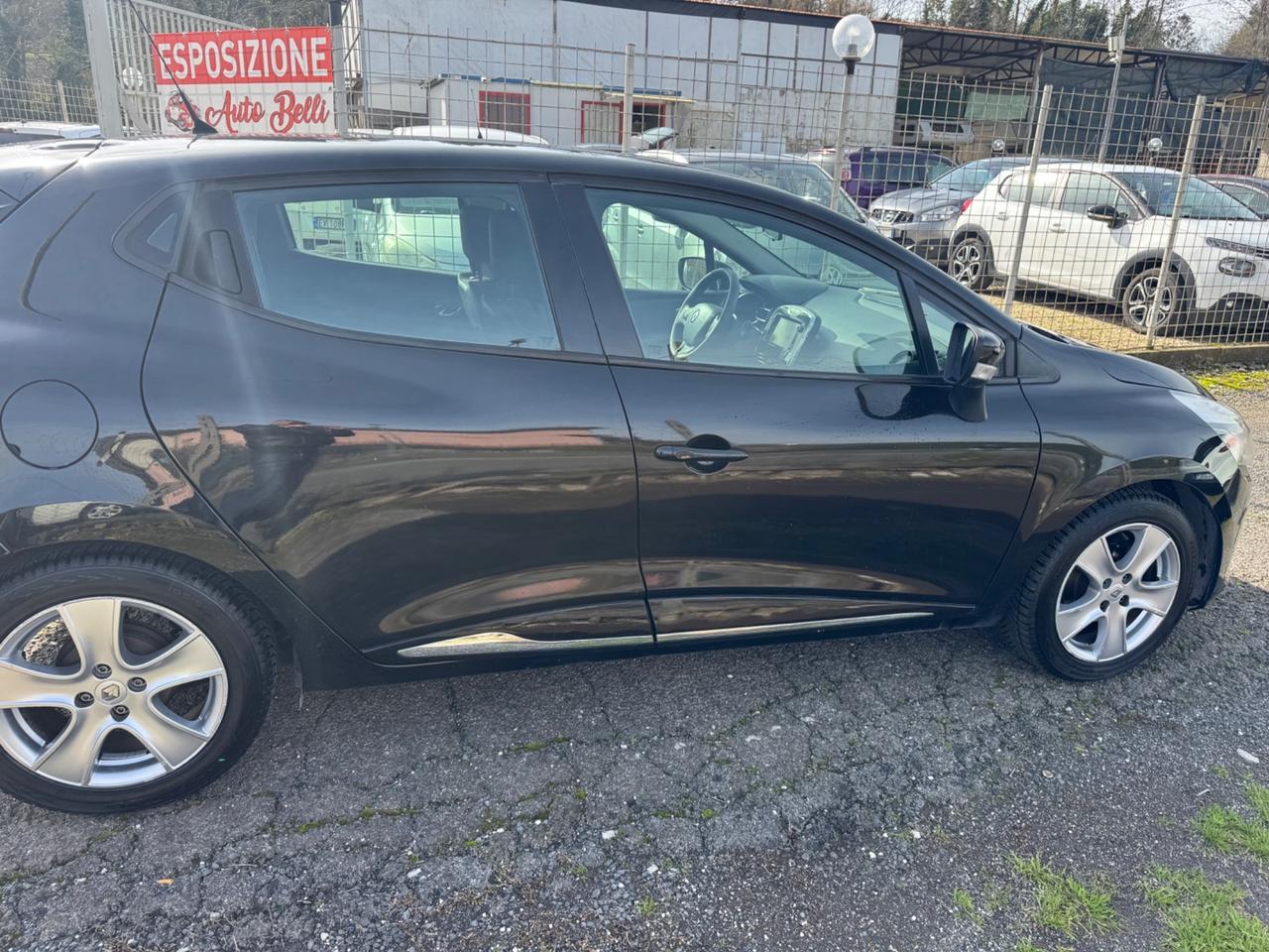 Renault Clio 1.2 75CV 5 porte Live NEOPATENTATI