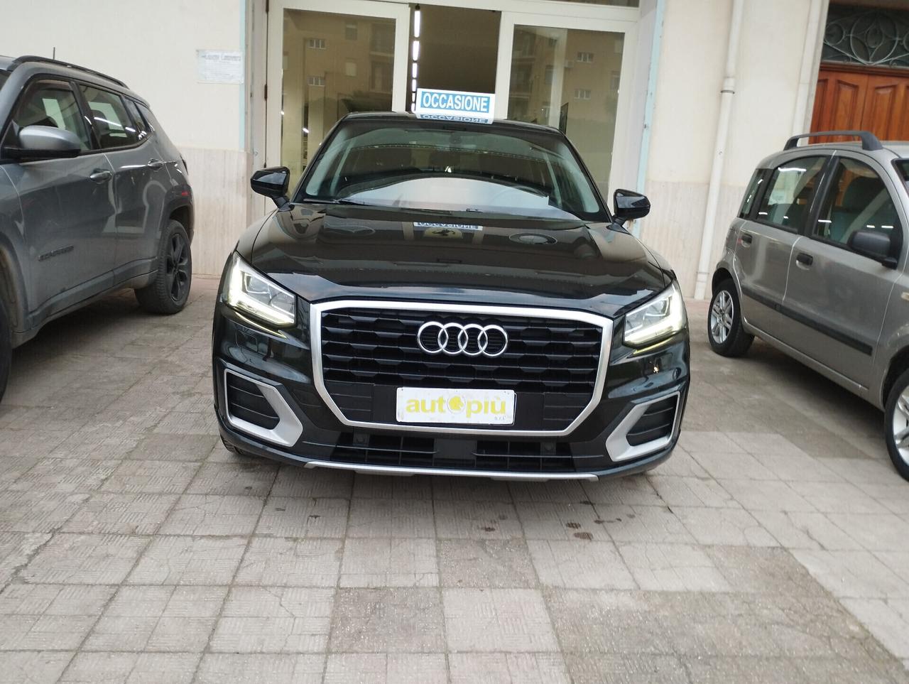 Audi Q2 30 TDI S tronic Identity Black