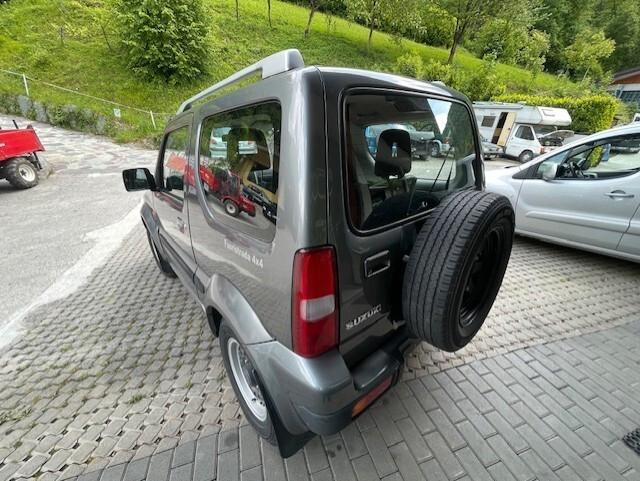 Suzuki Jimny 1.3i 16V cat 4WD JLX Più