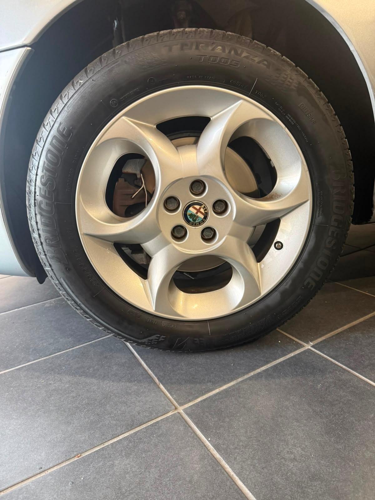 Alfa Romeo 147 1.9 JTD (116CV) NEOPATENTATI