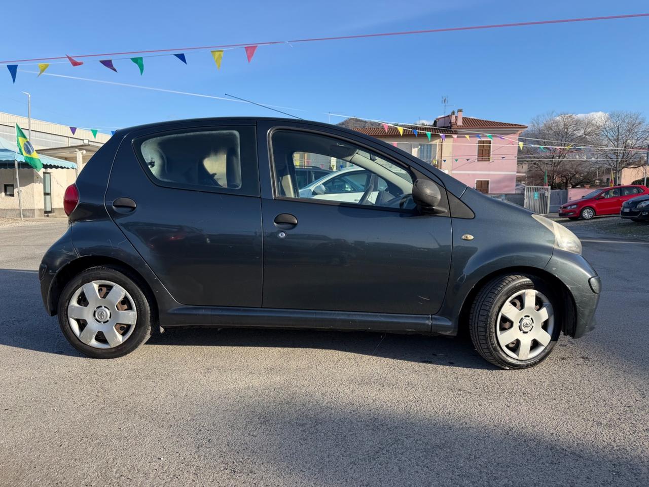 Toyota Aygo 1.0 12V VVT-i 5 porte Sound