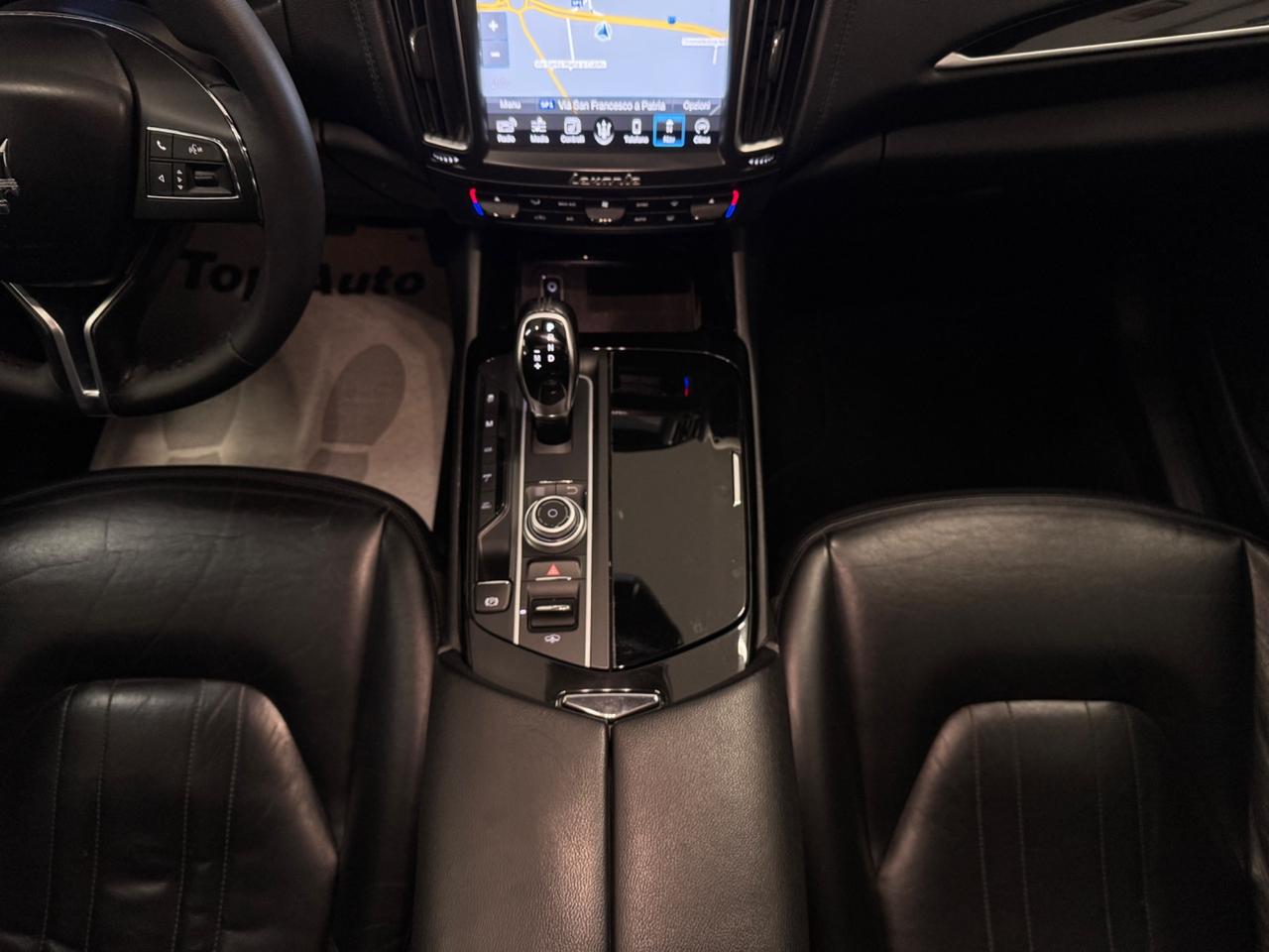 MASERATI LEVANTE V6 275 CV AWD GRANLUSSO / TETTO