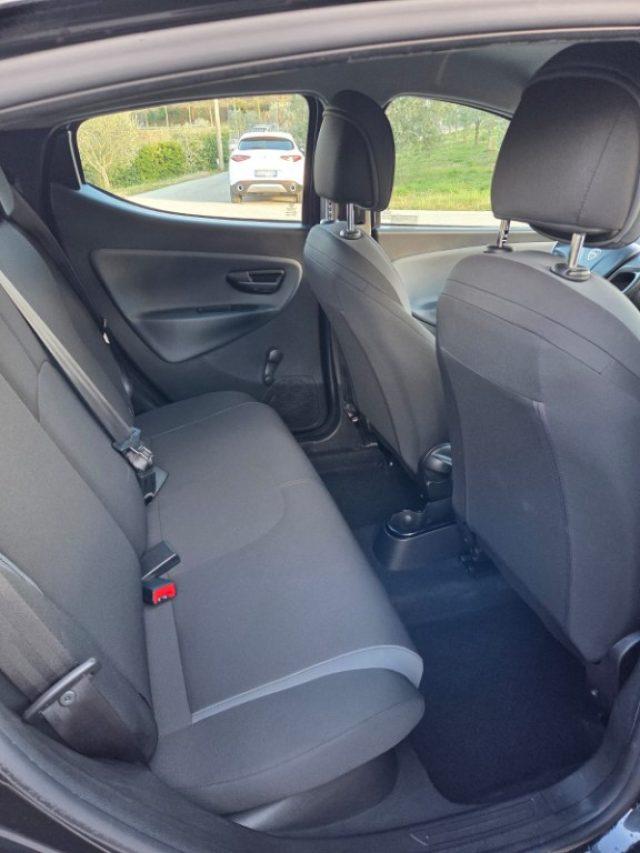 LANCIA Ypsilon 1.2 69 CV 5 porte GPL Ecochic Gold