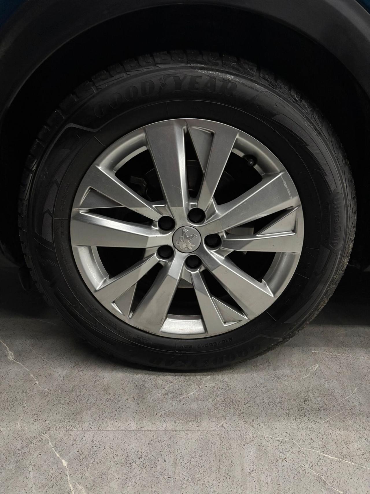 Peugeot 3008 1.5 BlueHDi 130 S&S EAT8 Active Business