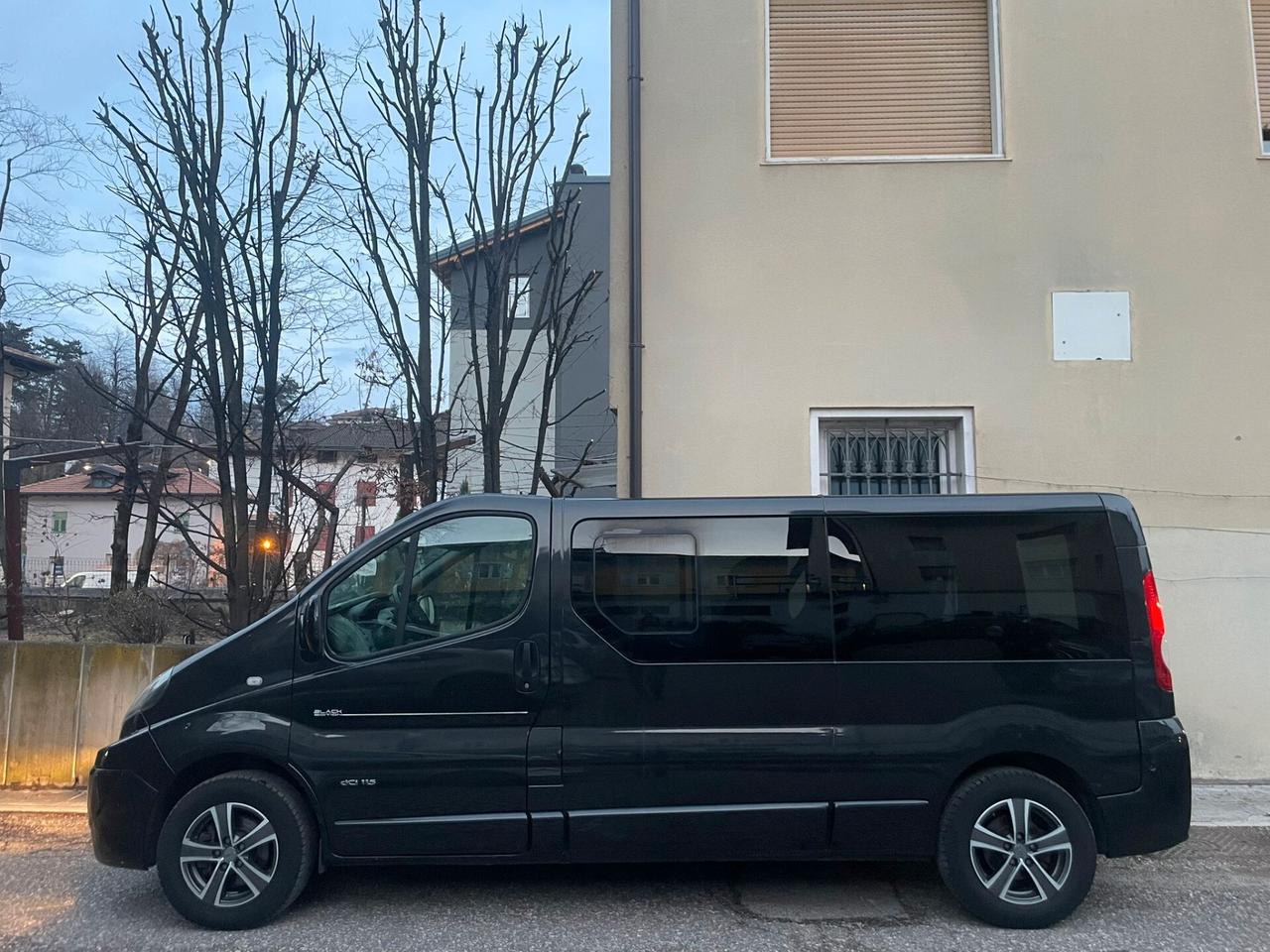 RENAULT TRAFIC 2.0 DCI 115 CV 6M PASSO LUNGO BLACK EDITION