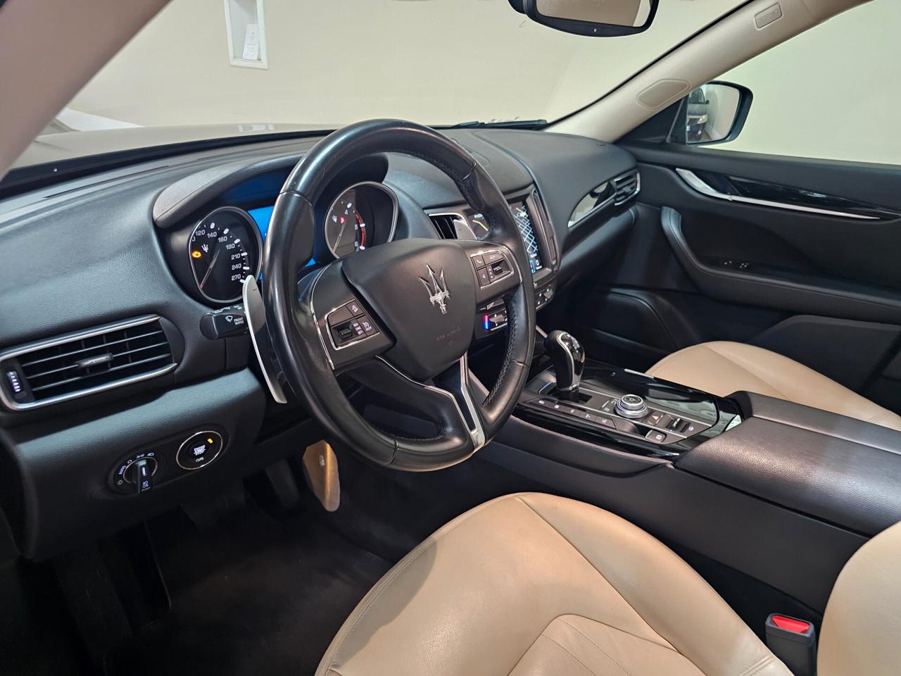 Maserati Levante V6 Diesel 275 CV AWD Granlusso