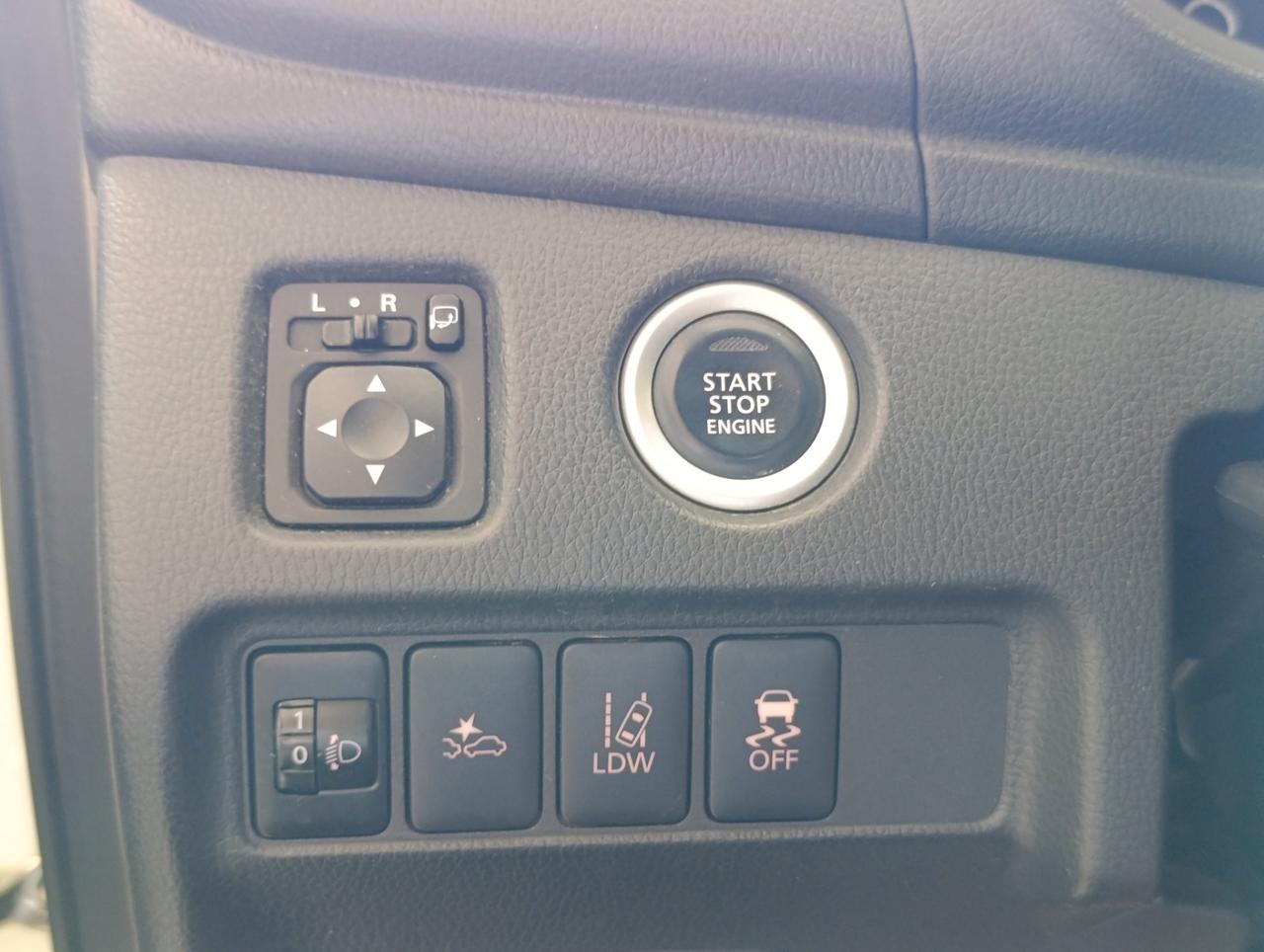 Mitsubishi L200 Double Cab L200 d.cab 2.3d Intense 4wd 150cv auto