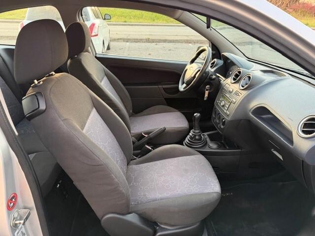 Ford Fiesta 1.2 16V 3p. Ghia Euro 4 ok neopatentati