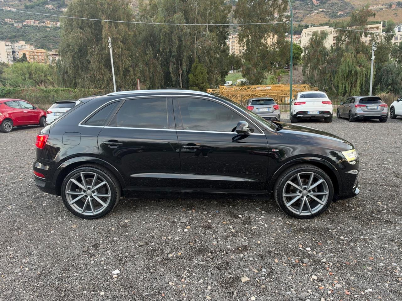 Audi Q3 2.0 TDI 150 CV quattro S tronic line Edition