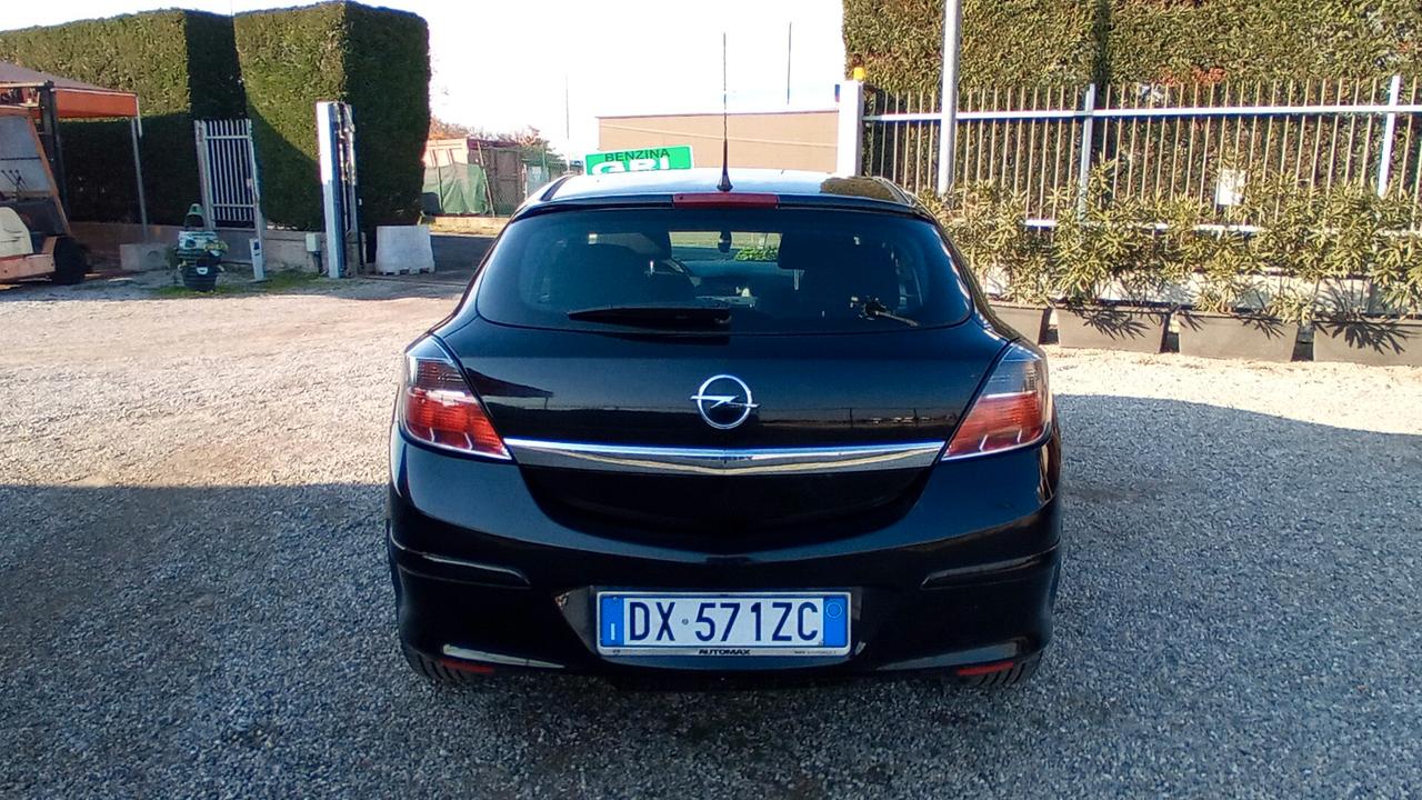 Opel Astra 1.4 16V GPL-TECH 5 porte Enjoy Adatta a Neopatentati