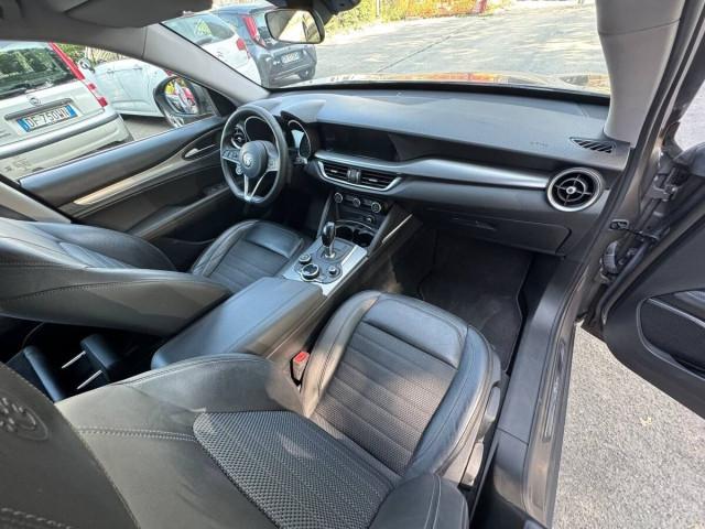 Alfa Romeo Stelvio 2.2 t Business rwd 180cv auto