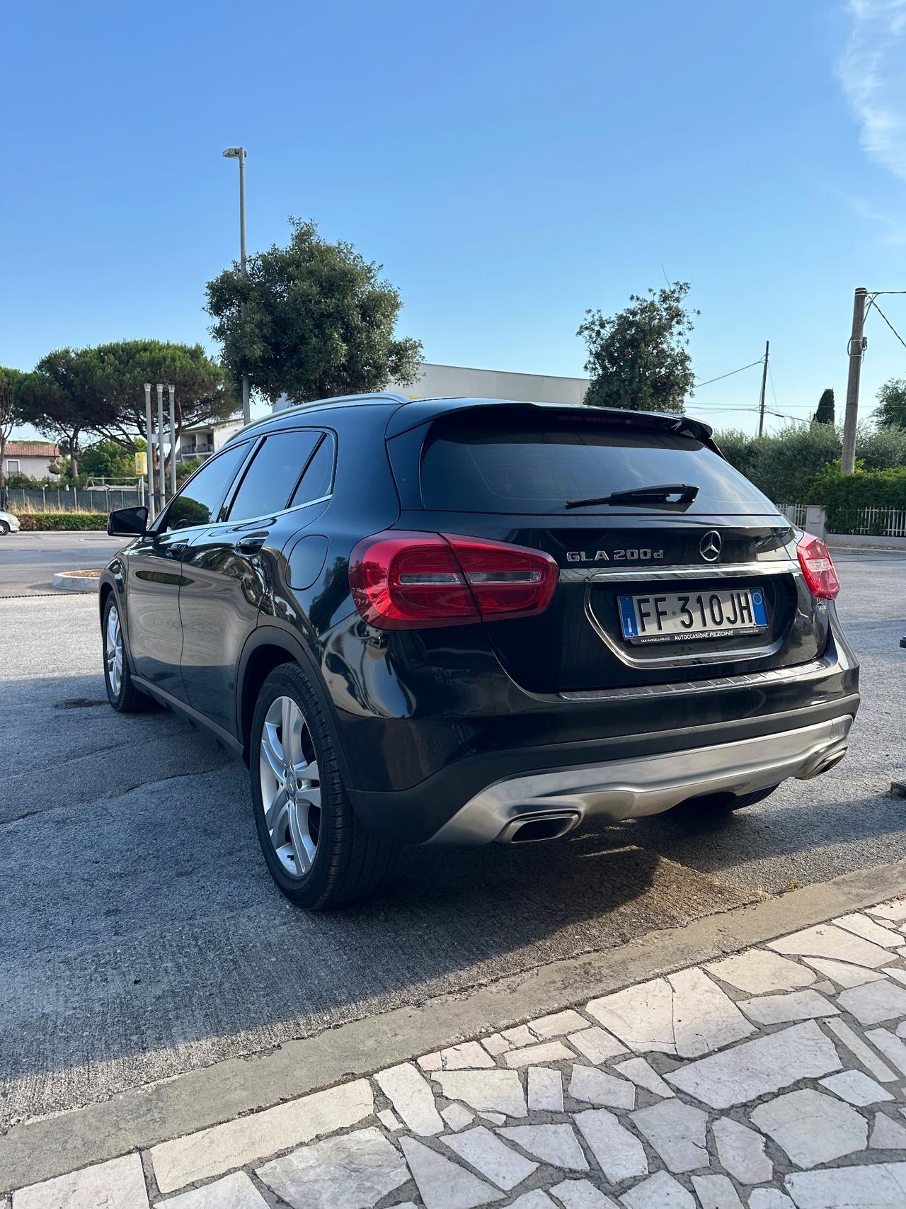 Mercedes-benz GLA 200 d Automatic Business