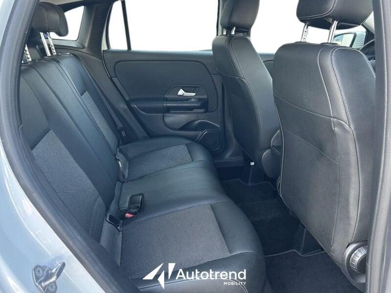 Mercedes-Benz GLA 180 d 116 CV Automatica NAVI LED Business Extra