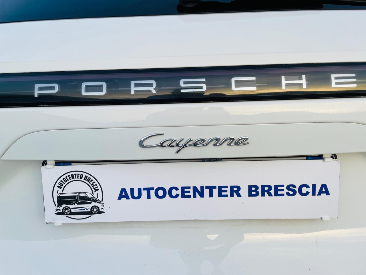 Porsche Cayenne 3.0 V6