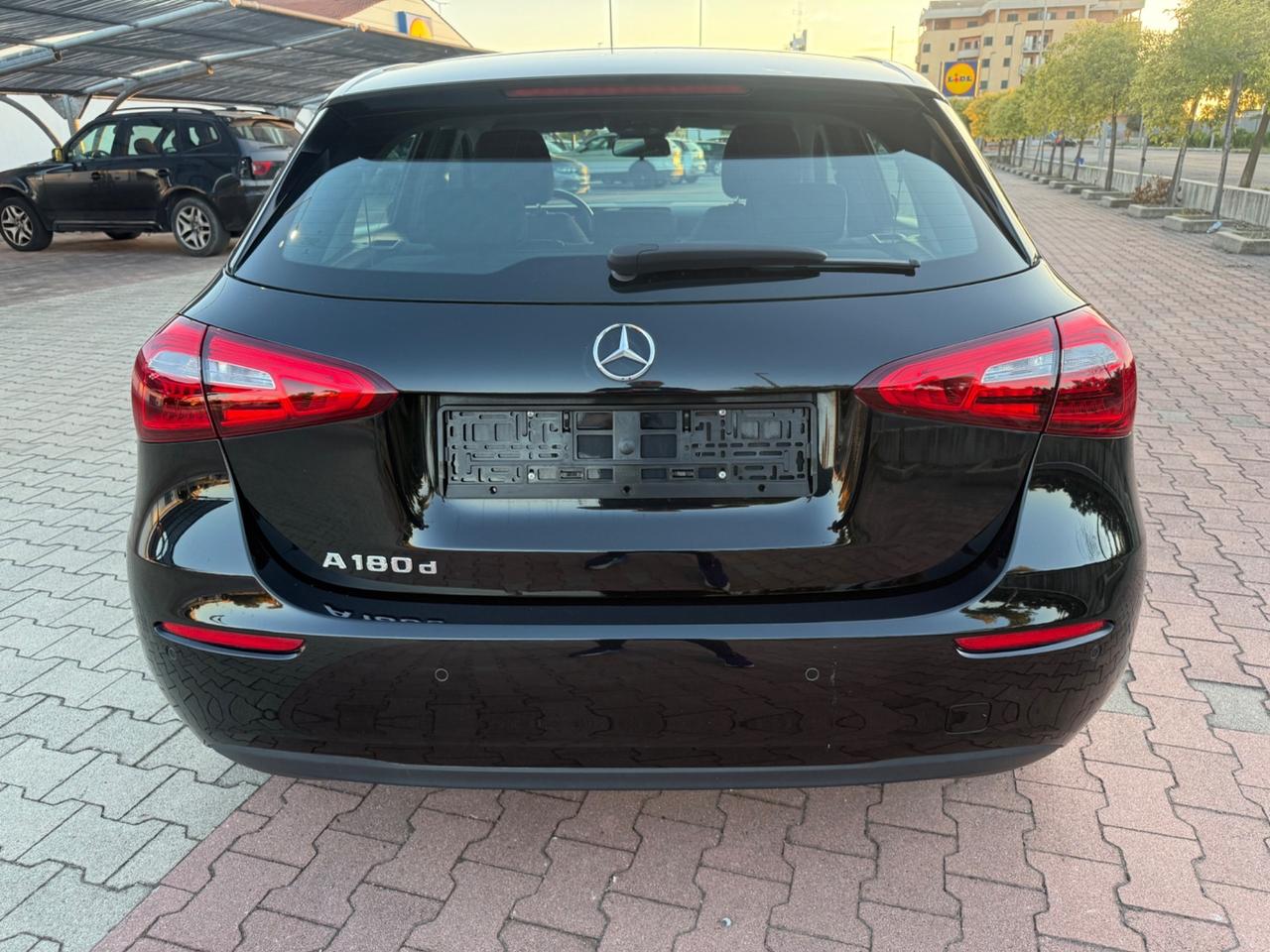 Mercedes-benz A 180 A 180 d Sport