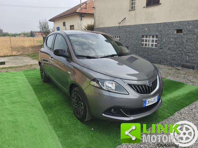 LANCIA Ypsilon ECO CHIC GOLD
