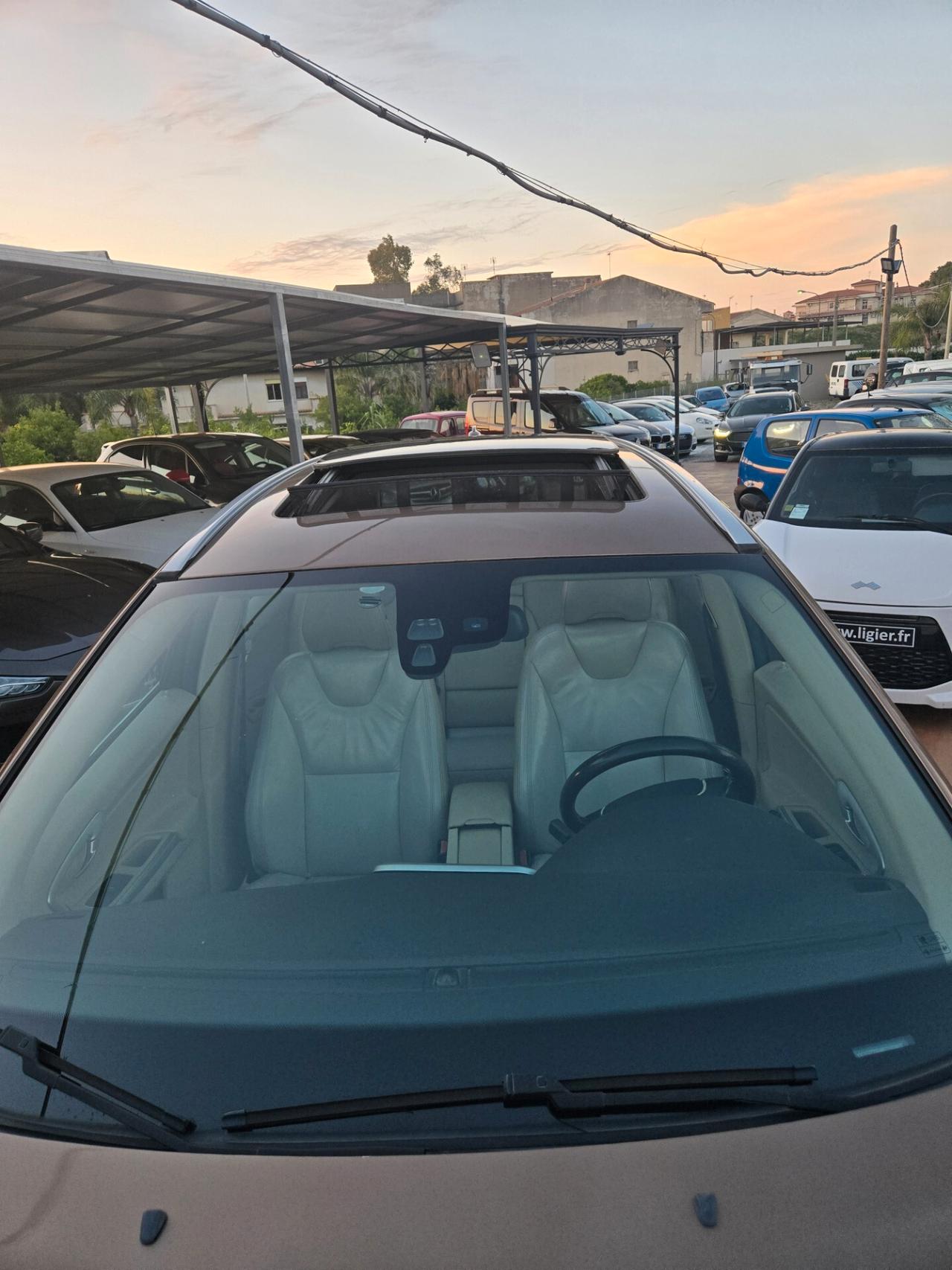 Volvo XC 60 XC60 D5 AWD Momentum